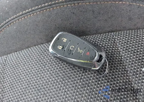 2018 Chevrolet Traverse 1Lt из США, поврежденный, VIN 1GNEVGKW0JJ121969